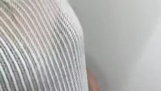 【不倫寝取られ人妻　試着室で店員さんの前で乳首スケスケ】寝取られ　人妻　試着室　オナニー - FC2 Video - 307055