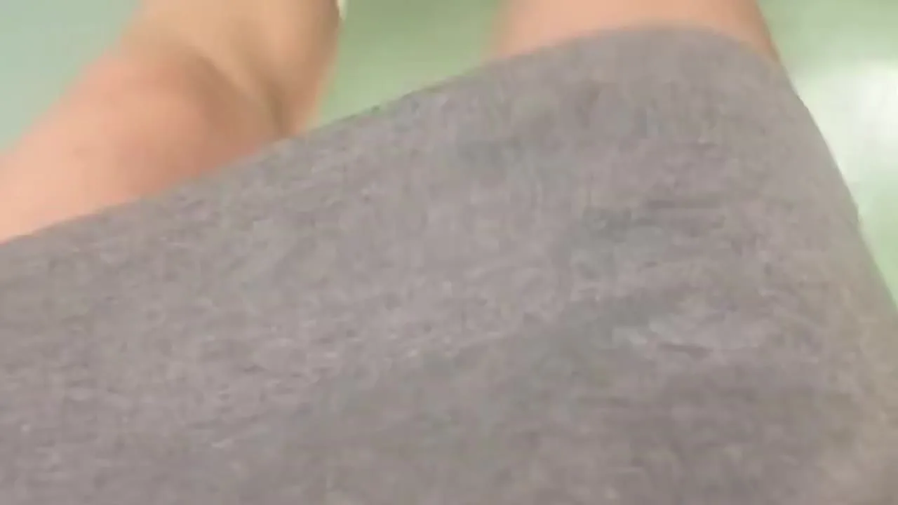 【不倫寝取られ人妻　スーパーで露出　玩具挿入オナニー】露出　不倫　スーパー　オナニー　挿 - FC2 Video - 307155