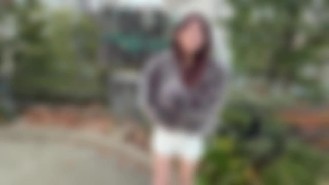 【美人】２０歳 専門◯生 マッチングアプリで知り合い デートの後に彼女家でたっぷり生中出しハメ - FC2 Video - 307171