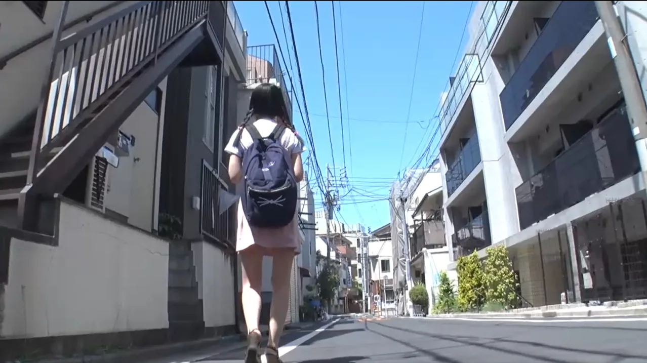 ワンピース姿のツインテール女子が変態おじさんに弄ばれる動画 - FC2 Video - 307607