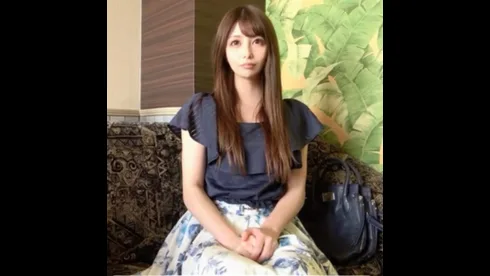 華麗な表情から一変、ガン突きで顔を歪ませ中出し懇願され希望通りの最奥中出し - FC2 Video - 307881