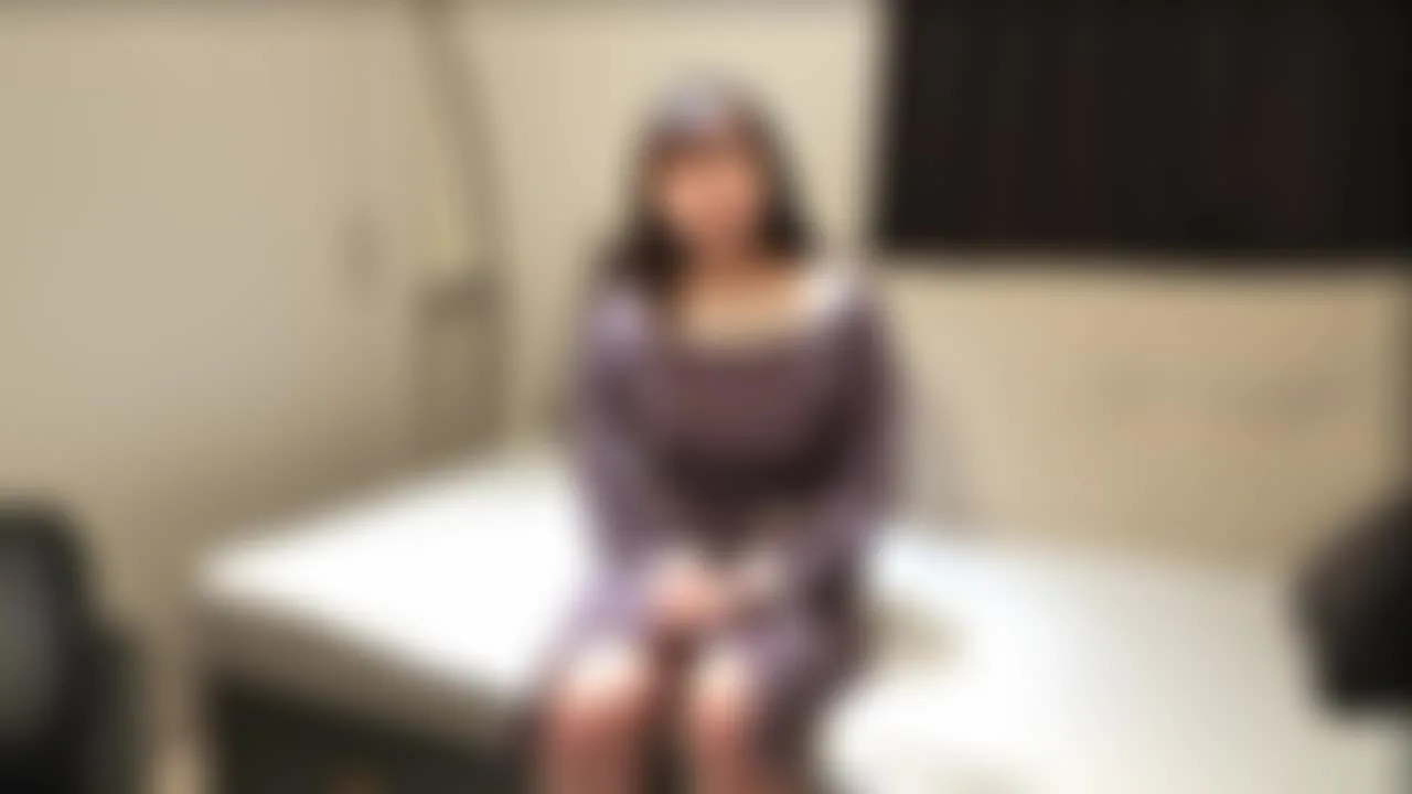 独占販売50%OFF!18日まで1090pt!!　19歳美巨乳金欠ムスメ!!　※黒巨根と白マン - FC2 Video - 308093