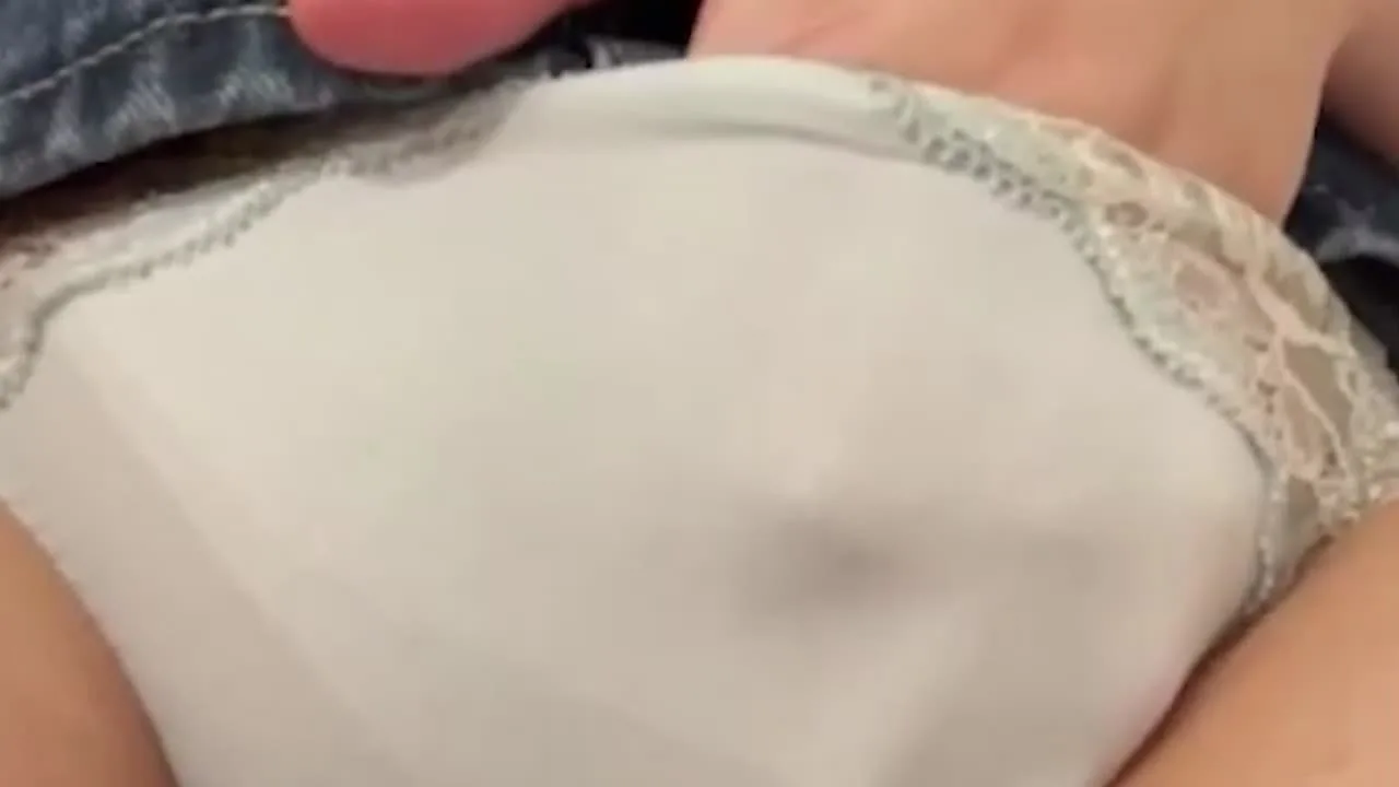 19歳ti〇tokerとエロイプ♪ 子犬系の激カワ女子　クリと中で２回イクｗ - FC2 Video - 308843