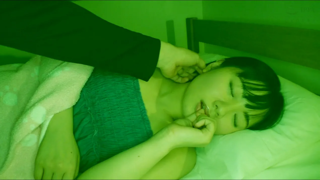 激カワ彼女のむちっとした白い身体がエロく痙攣する様子 - FC2 Video - 310796