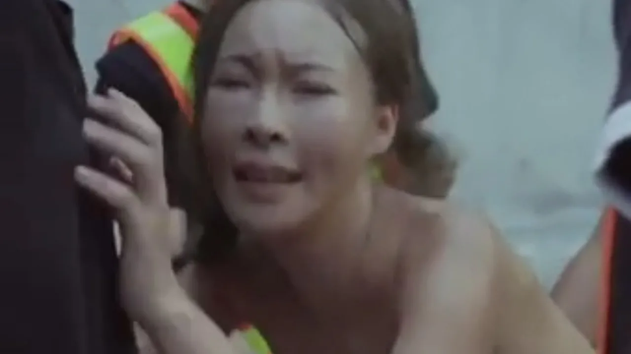 臺灣情侶誤闖工地 - FC2 Video - 311454