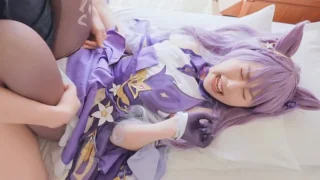 高身長で高偏差値の女子大生が初体験から１年経過してないのに変態大爆発！凄まじい感じ顔でコスハメ！ - FC2 Video - 313726