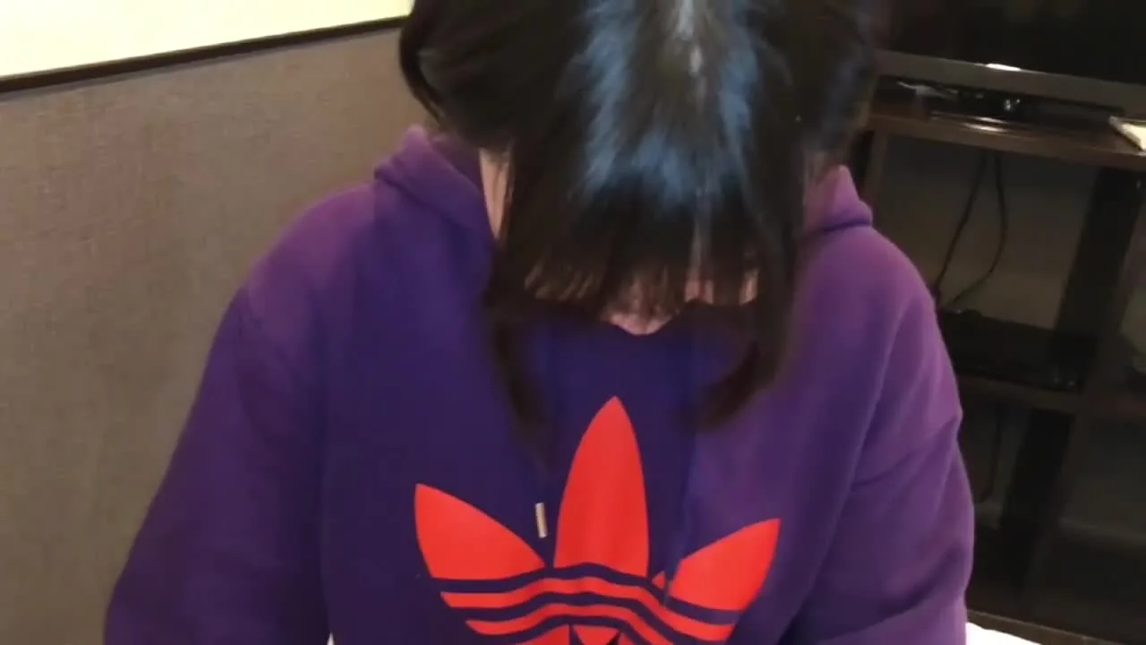 【先着30名500円オフ】りほ19歳_1・生・顔射。やばすぎ童顔の黒髪ショートカットに顔射したらドバドバ出た（021） - FC2 Video - 315835