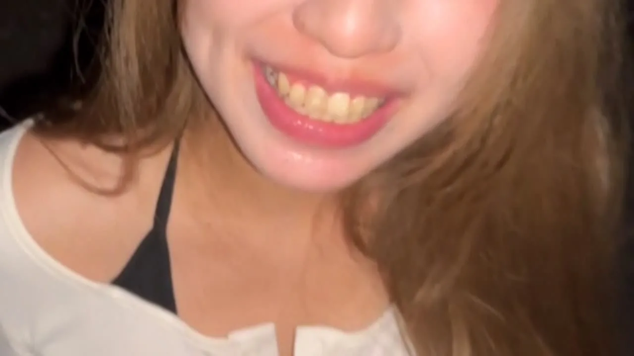 合コンＧＥＴのビッチ白ギャルに夜の駐車場でチンポしゃぶらせてメチャ濃い精子を口内射精しました - FC2 Video - 317604