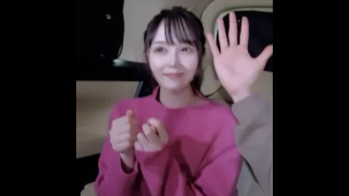 現アイドルセンター18歳。車内即尺口内射精、潮吹きにハメ潮で妊娠させたい - FC2 Video - 318830