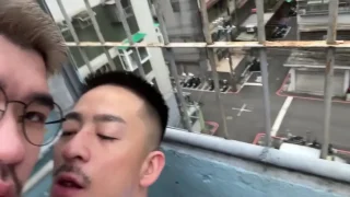 【SAMPLE】GOGO BOYカップルがバルコニーで野外セックス - FC2 Video - 320637