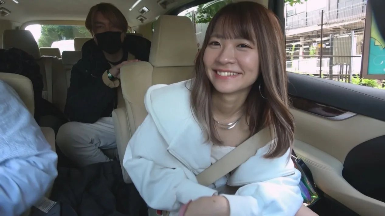 パート1 あずさ(21)バー店員の裏垢女とのセックスです。2人がかりで子宮に精液を注ぎ込みました。 - FC2 Video - 322207