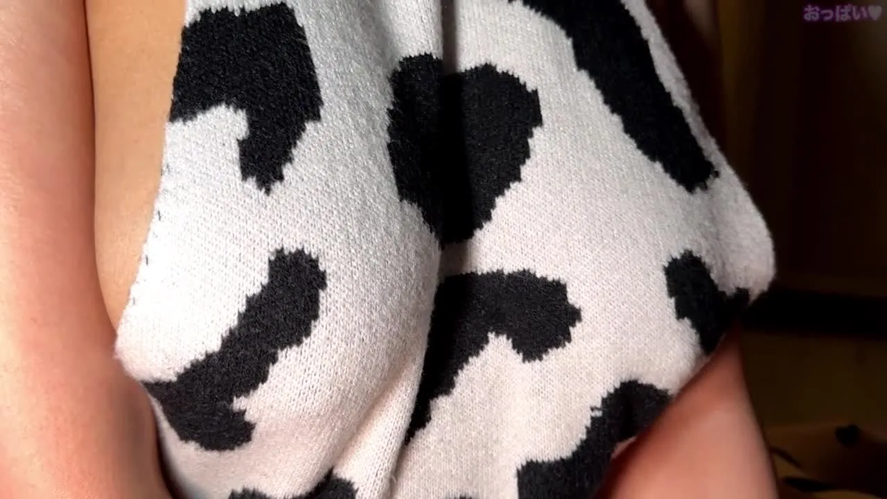 【リアル乳牛】Iカップ爆乳人妻 天然*乳ローションでパイズリ＆手コキ 生中出しセックス - FC2 Video - 322405