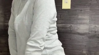 【不倫人妻　オナニー開始すぐに興奮して潮吹き】人妻　　調教　NTR - FC2 Video - 323407