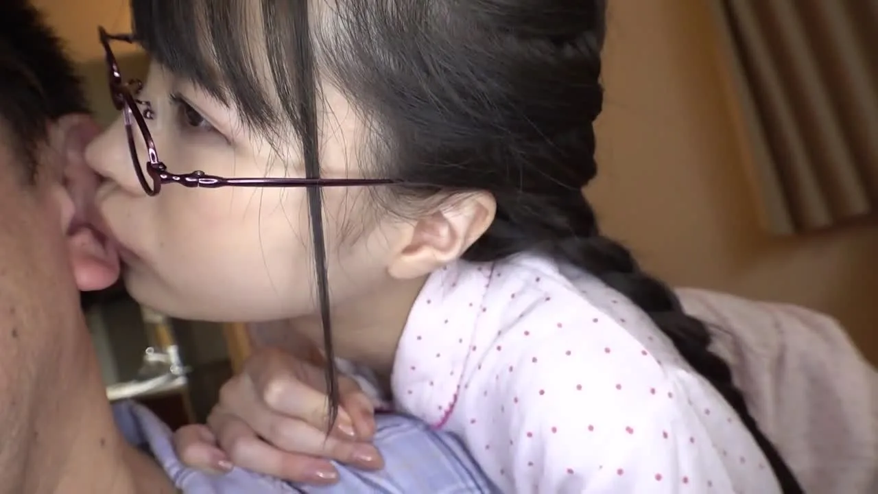 オシサンをイシめる黒髪ツインテール - FC2 Video - 325962