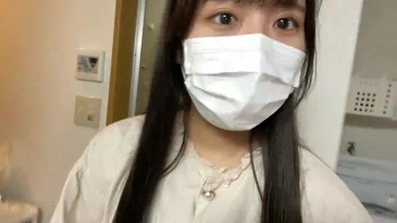 【限定数・期間限定】【乳首選手権♡優勝者】ﾒﾛの事好き？笑 20220917.mp4 - FC2 Video - 327259