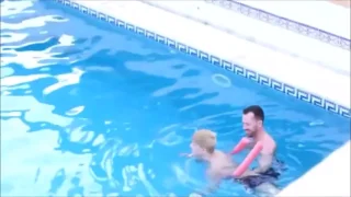 游泳教練 1/2 - FC2 Video - 328252