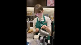 【無・個撮】スタバでバイトしている女子大生と、ホテルでハメ撮りしてきました。 - FC2 Video - 328330