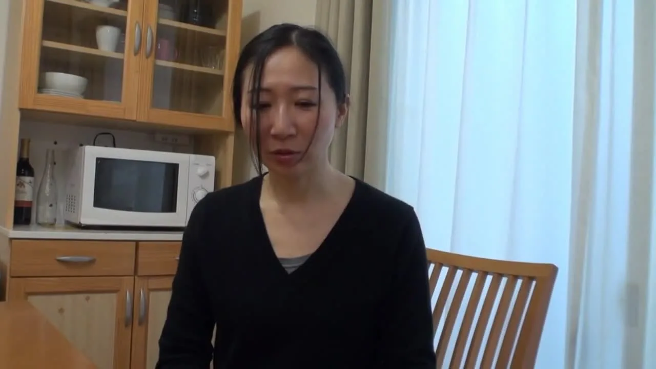 【素人熟女】やすこさん53歳。怒号をあげて喘ぎながら痙攣イキ。 - FC2 Video - 328450