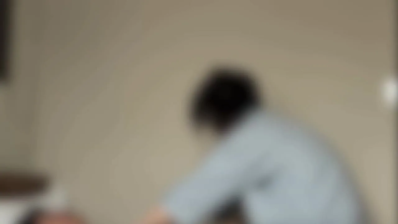 鞭でピシッ！足でグリグリ…もう限界だって顔 - FC2 Video - 329020