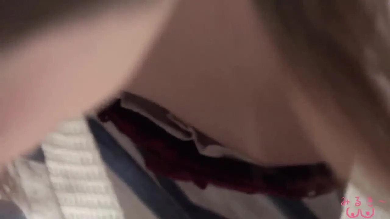 【乳首チラ】とあるベ●マサークルの風景{vol.45}3人登場...3乳首揃い踏み！ - FC2 Video - 329950