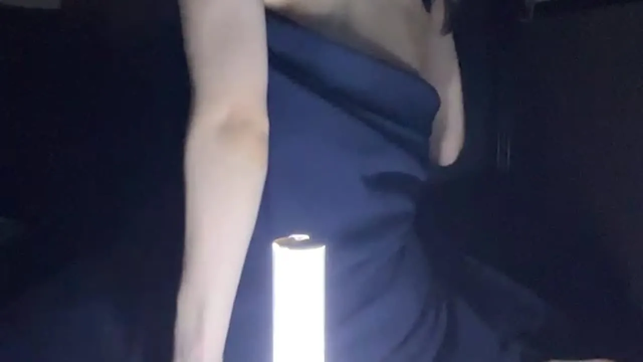 【限定数・期間限定】【秘密♡】穴あきﾊﾟﾝﾂのその先見てみない？W 20240506_1.mp4 - FC2 Video - 330250