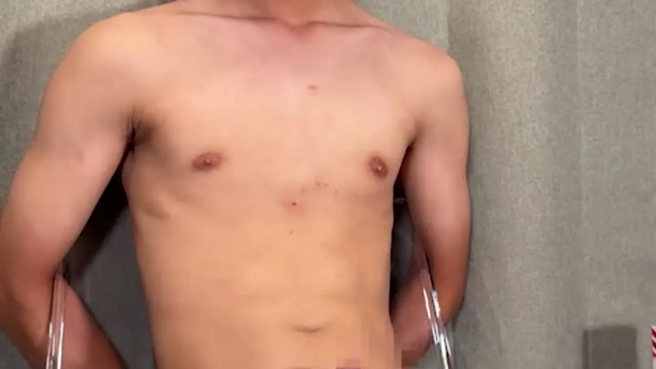 【サンプル】正統派イケメンが初登場!爽やかで身体もスリ筋でエロい。。 - FC2 Video - 330638