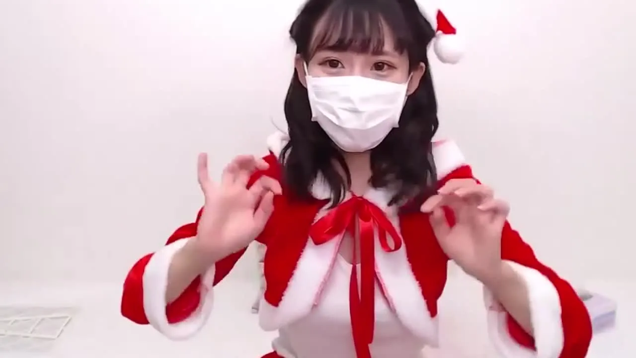 【クリスマスイブ特別配信】天然Gカップ美女「あいる」20201224配信！サン - FC2 Video - 330991
