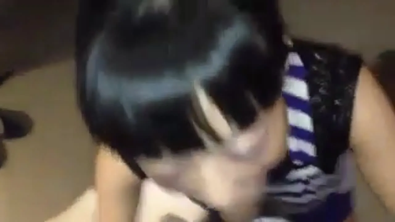 隣近所ゆえに亭主には内密で年頃(ねんごろ)な関係続ける　ハッキリ言って逢引きだ調教状態で男に首ったけだ - FC2 Video - 331103