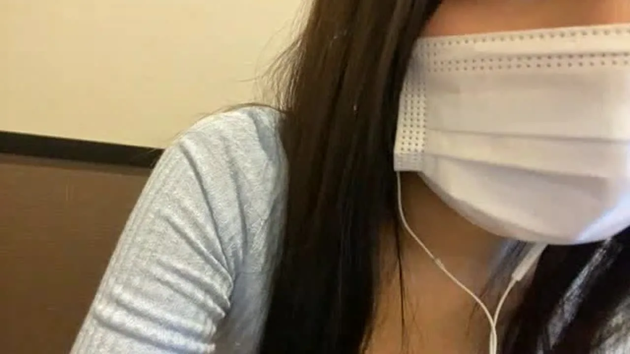 【限定数・期間限定】初めてのネカフェ配信♡気付かれないかドキドキ 20221007_1.mp4 - FC2 Video - 332295