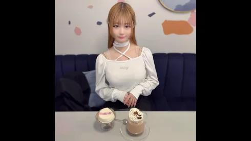 【天真爛漫】笑顔が可愛い地下ｱｲﾄﾞﾙのめるる。神bodyの彼女が快楽で汗だくになりながら種付け中出し - FC2 Video - 332489