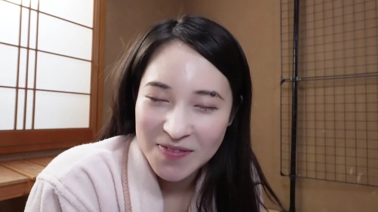 喉チ●ポ観察＆分厚い湿ったベロで若い唾液エキスを顔面吸収して若返りました（完全オリジナル） - FC2 Video - 333247