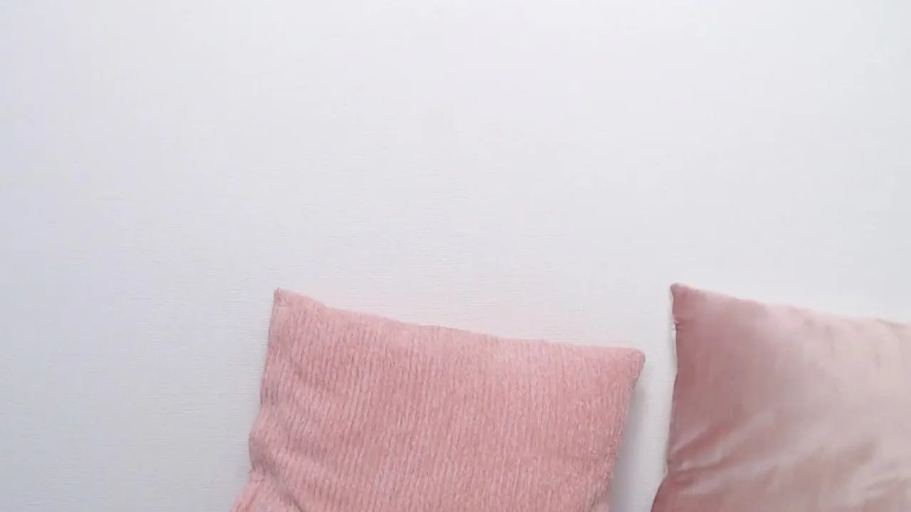 【19歳Fカップ】おま◯こ見せオナ - FC2 Video - 337711