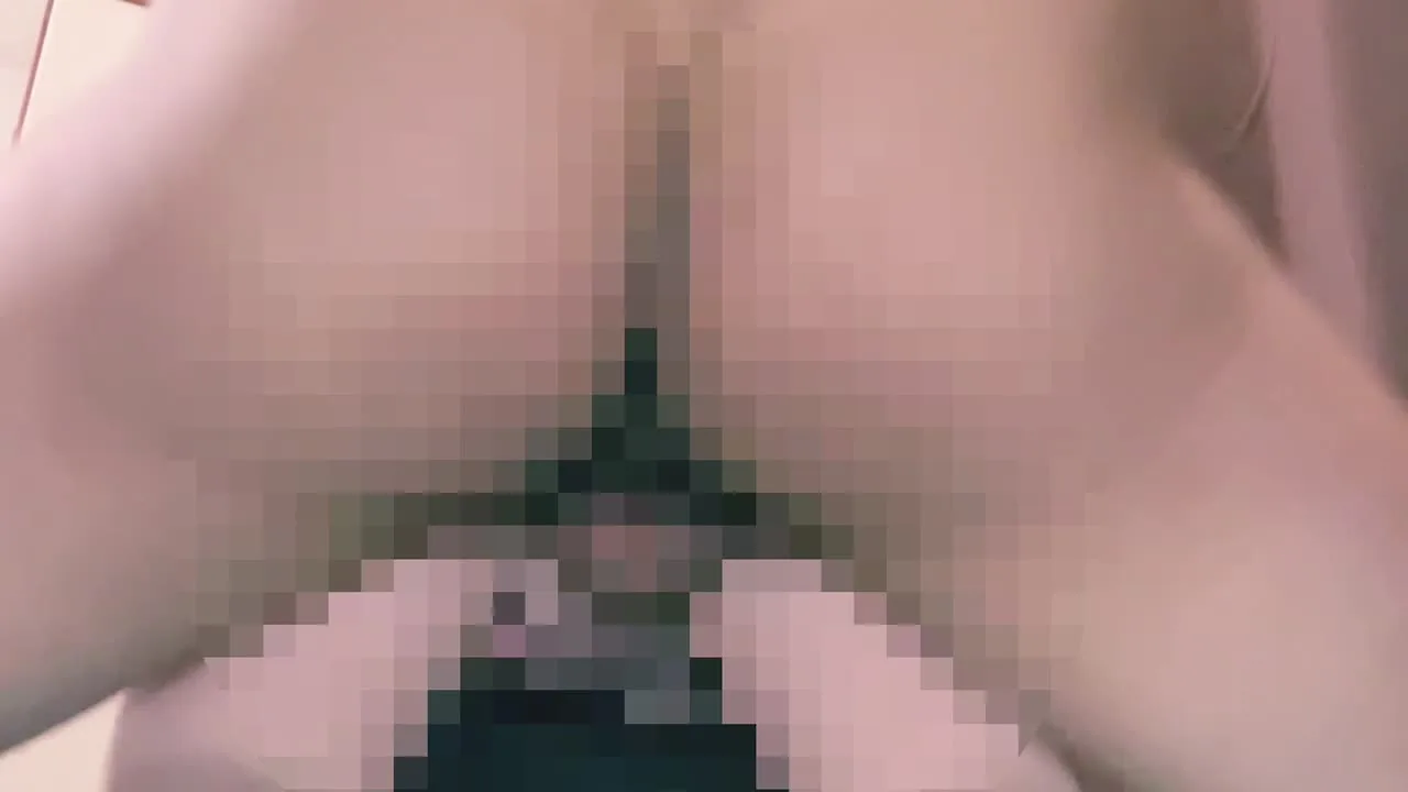 巨尻人妻を鷲掴みにしながら立ちバック妄想オナニー - FC2 Video - 338245