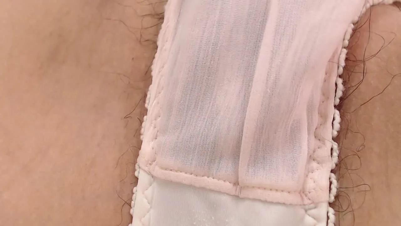 おもちゃ使って過激オナしちゃいますッ - FC2 Video - 338551