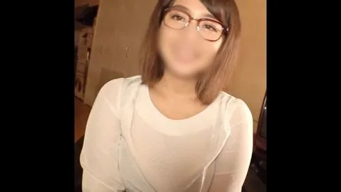 【素人/個撮】大人の色気溢れる26歳銀行員さん。ムッツリスケベの裏垢 - FC2 Video - 338985