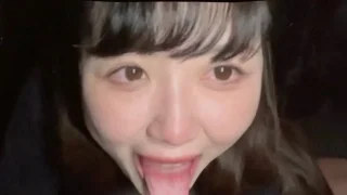 車内に乗り込み無洗チンポをいきなり即尺フェラ！メチャクチャ舌が長い美女の超絶しゃぶりテク口内射精！ - FC2 Video - 340725