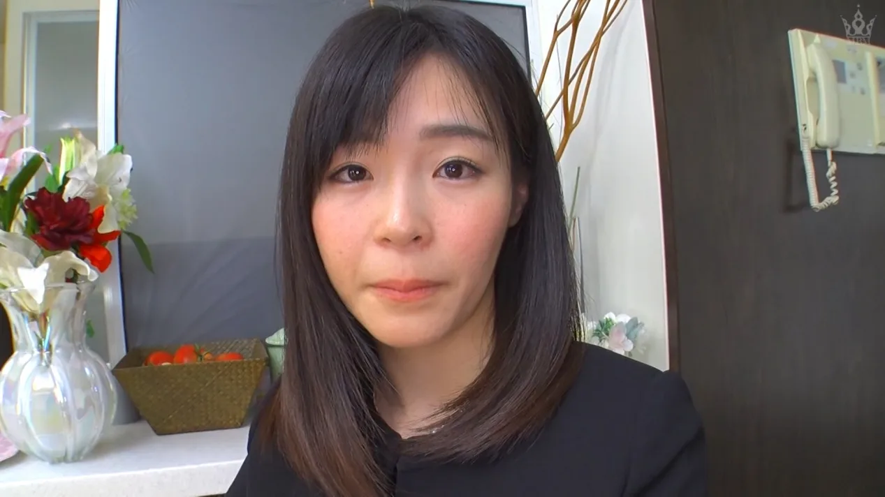 P076G01 熟れた美しい未亡人のカラダは感じてしまい…⁉遺影の前でイキまくる背徳SEX - FC2 Video - 343625