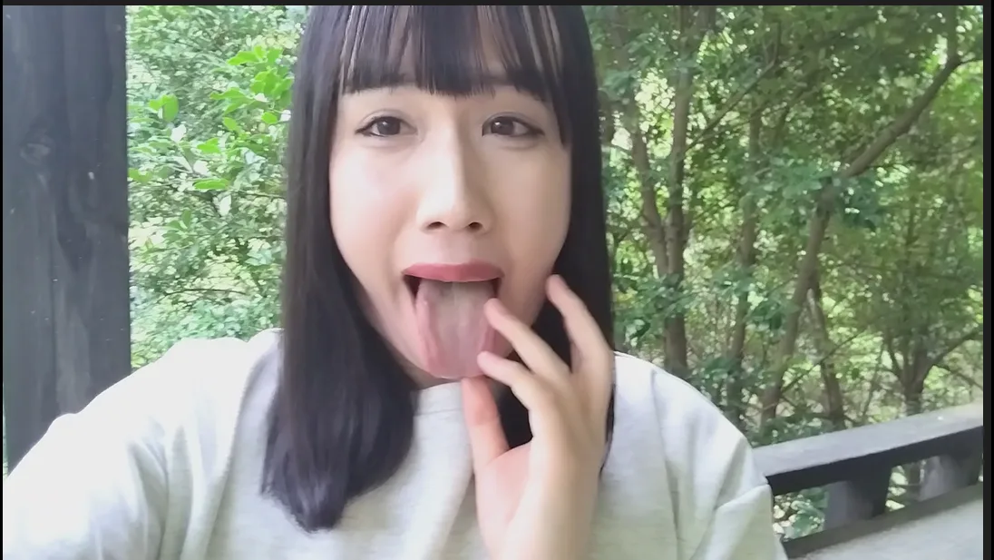 お外でベロ出しチャレンジ♡ - FC2 Video - 343745