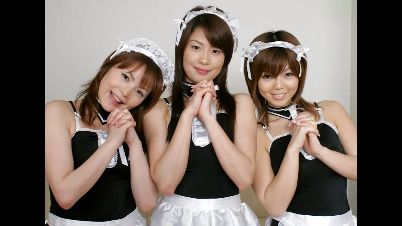 三人の可愛いメイドさんが同時性感帯刺激からフェラ抜き生ハメまで精子出し尽くしご奉仕サービス【後編】 - FC2 Video - 344259