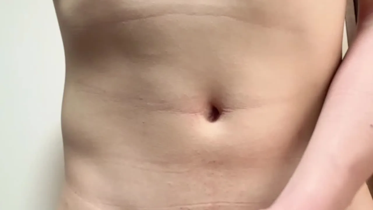 しこしこ寸止めして出そうになったら乳首オナニーに切り替え - FC2 Video - 344628