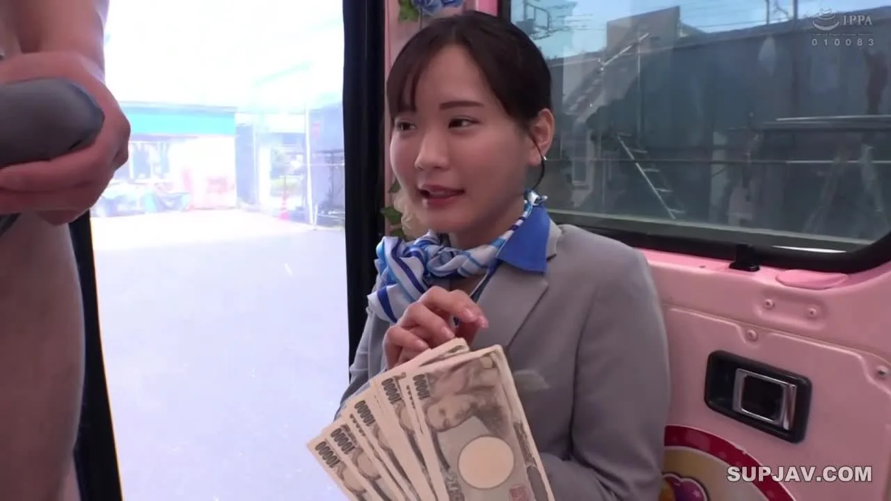 『フライト帰りのCAはチンポが欲しくてたまらない’という噂は本当か！？』 - FC2 Video - 346398