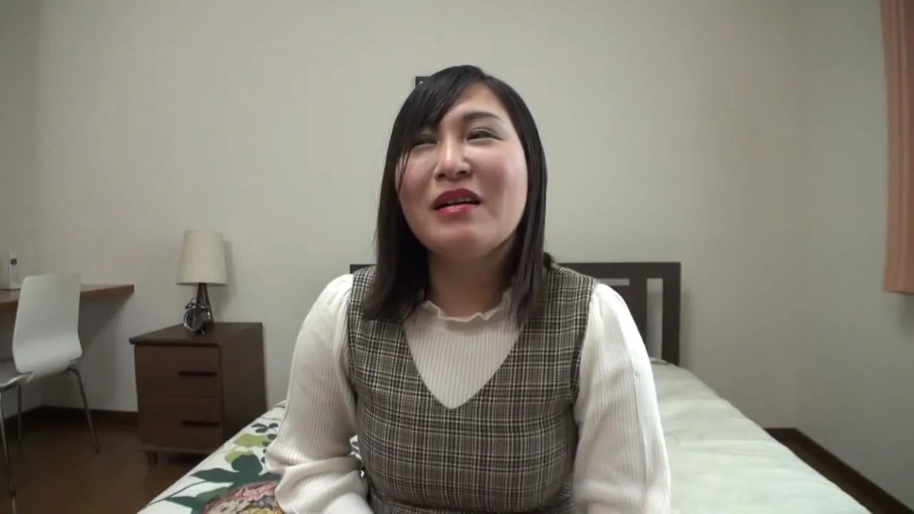 《中出し》Hカップ巨乳・巨尻を持つ51歳・人妻 - FC2 Video - 351918