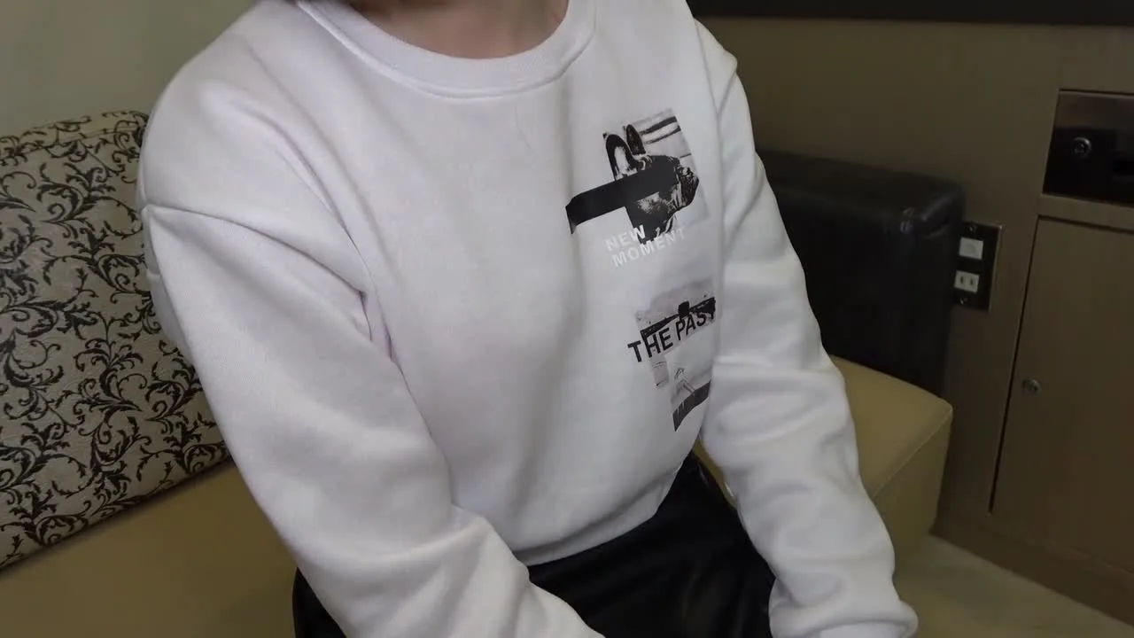 一週間限定2480→1480 【2004年生まれ】19さいの女の子 - FC2 Video - 357577