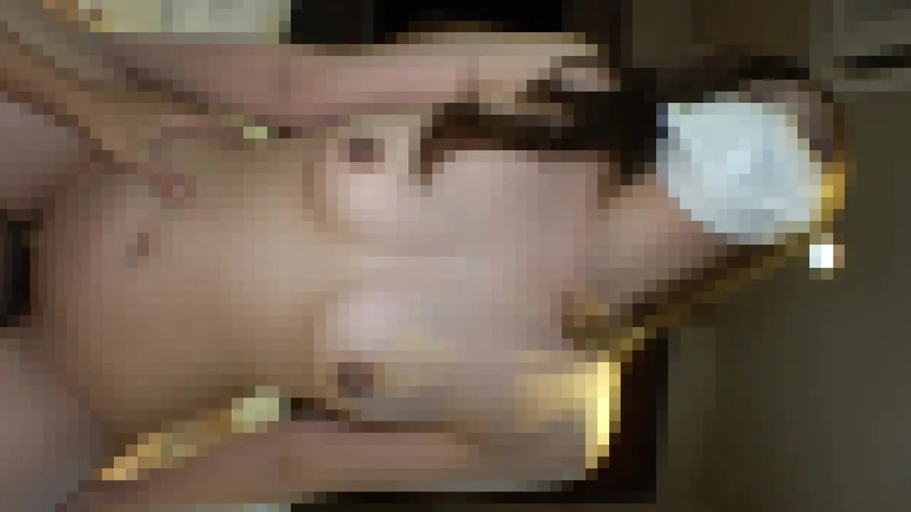 【個人撮影】【生中出し】色白Dカップのメンエス嬢が魅せる極上フェラとパイパン粘膜セックス！_サンプル - FC2 Video - 360723