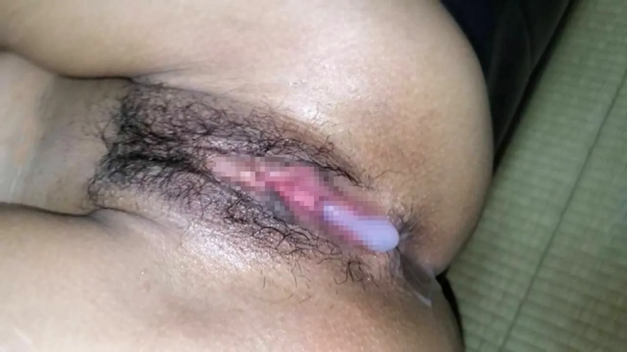 【個人】新規融資で訪問、自宅から旦那を追い出しFカップ妻を堪能。前後から他人棒を突っ込み - FC2 Video - 363418