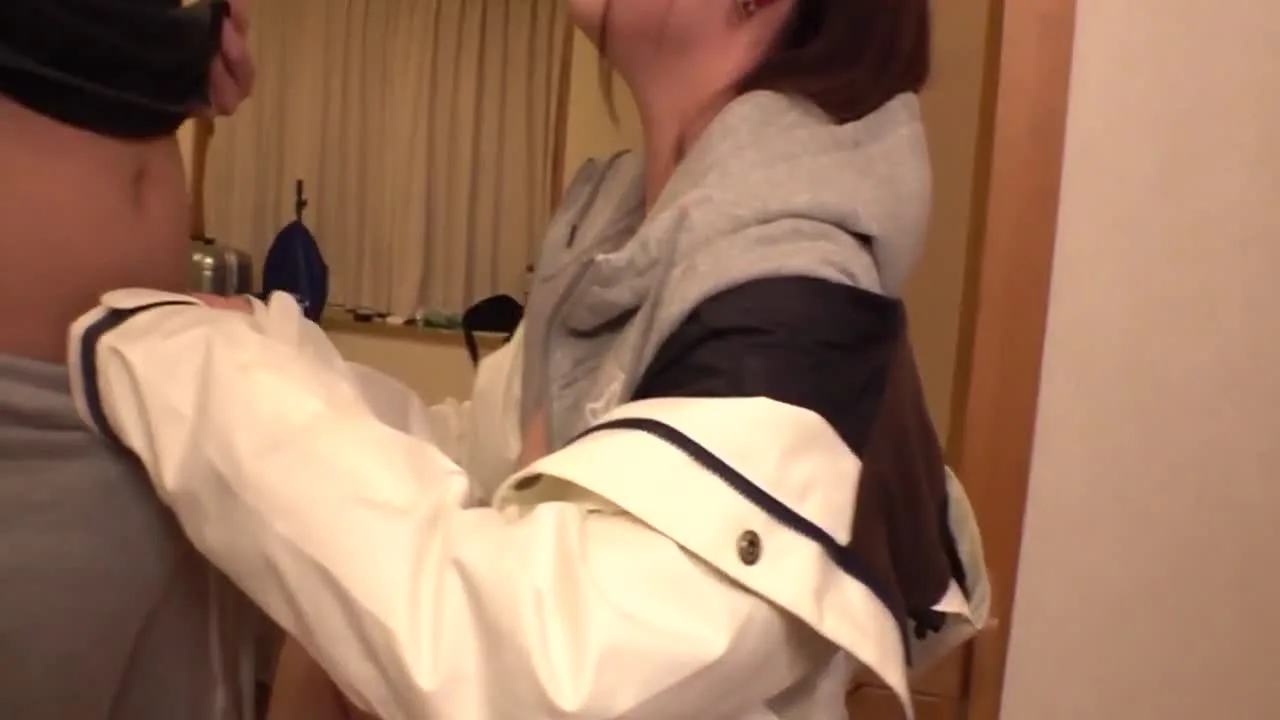 【個人撮影】可愛い顔してSEX時は白目アへ顔連発の痴女大**です！ 肉棒を咥え - FC2 Video - 363588