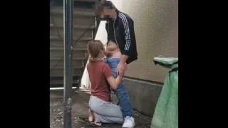 住宅の隣人に見られ顏出し家に上かり込み生活感溢れるリヒンクて他人液て - FC2 Video - 363940