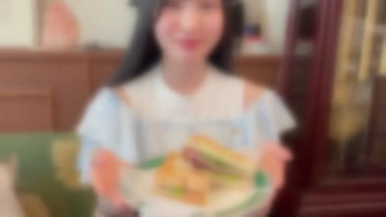 みおちゃん衝撃の卒業理由をラストに告白！！野外露出にもチャレンジしました！卒業作品後編！ - FC2 Video - 364008