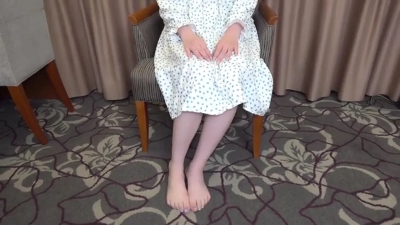 【激レア初撮り】色白長身スレンダーな新体操部の。決意し望んだ初めてののハメ撮りでなみ./だ。 - FC2 Video - 364200