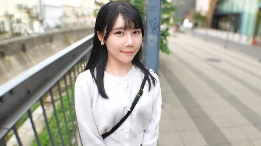 【四ッ葉かな】感じやすいミニマム系女子…エロい身体は後ろから突かれて何度も何度もイキまくり！ - FC2 Video - 365918